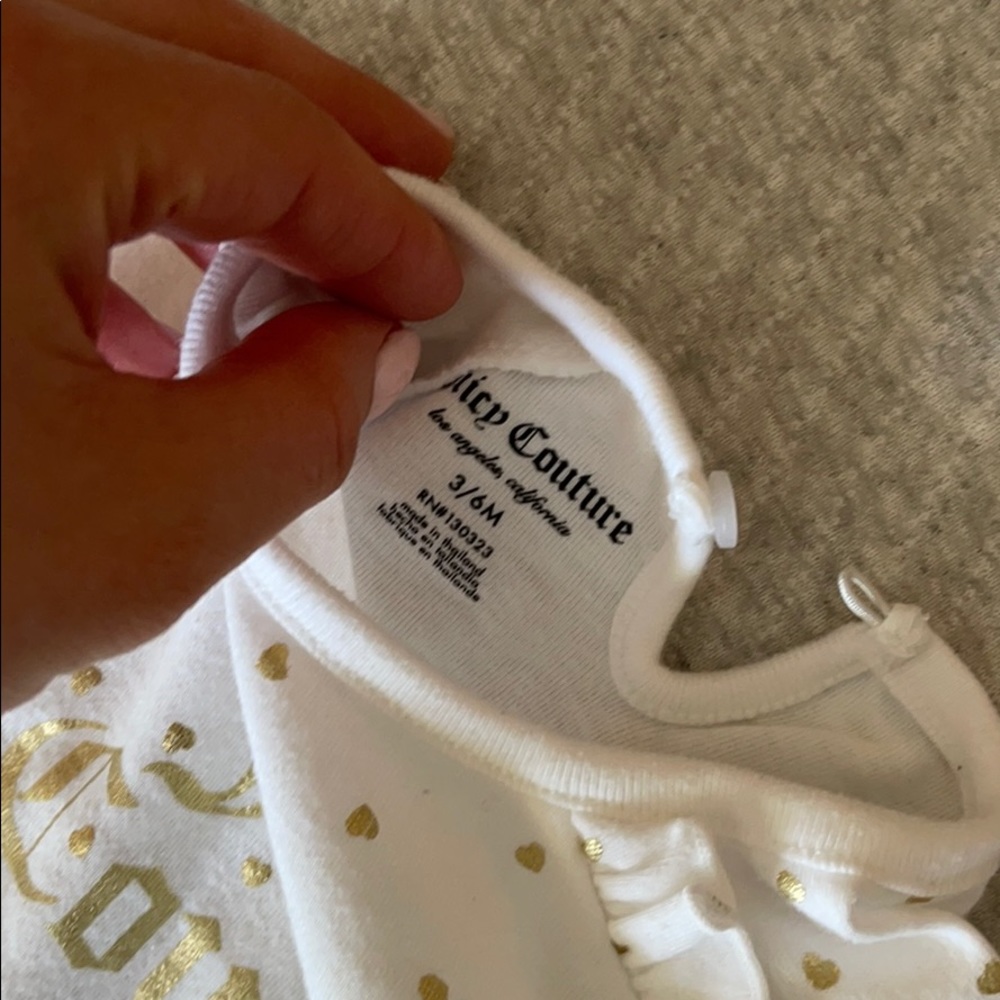 Baby clothes - Picture 2 of 4